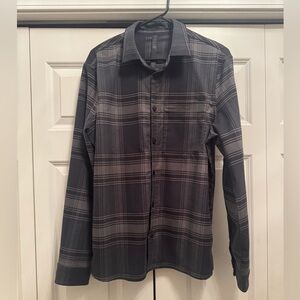 Lululemon Men’s Masons Peak Flannel Long Sleeve Button Up Plaid Shirt Medium